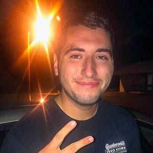 Meet your Posher, Jonathan